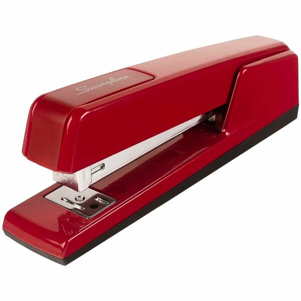 Swingline 747 Classic Stapler - 20 of 20lb Paper Sheets Capacity - 210 Staple Capacity - Full Strip - 1/4" Staple Size - 1 Each - Lipstick - Metal, Die-cast