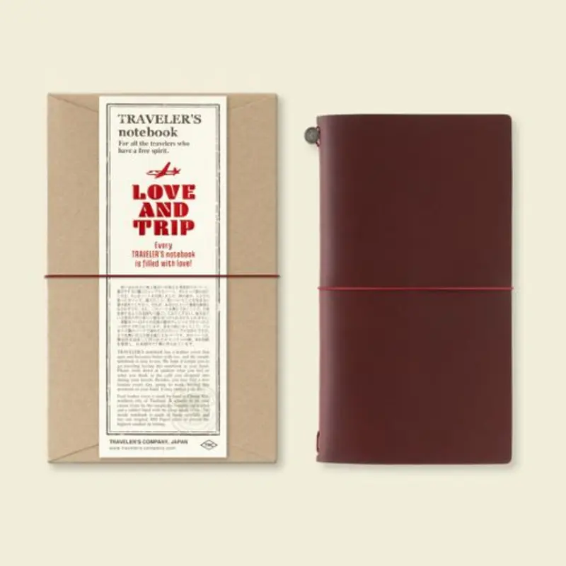 TRAVELER'S Notebook LOVE AND TRIP Regular Size Starter Kit - Red